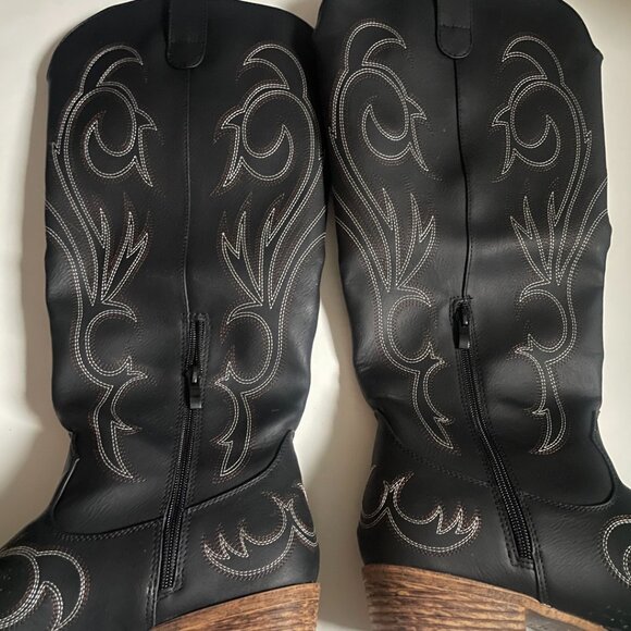 Western Cowboy Boots - Picture 7 of 10